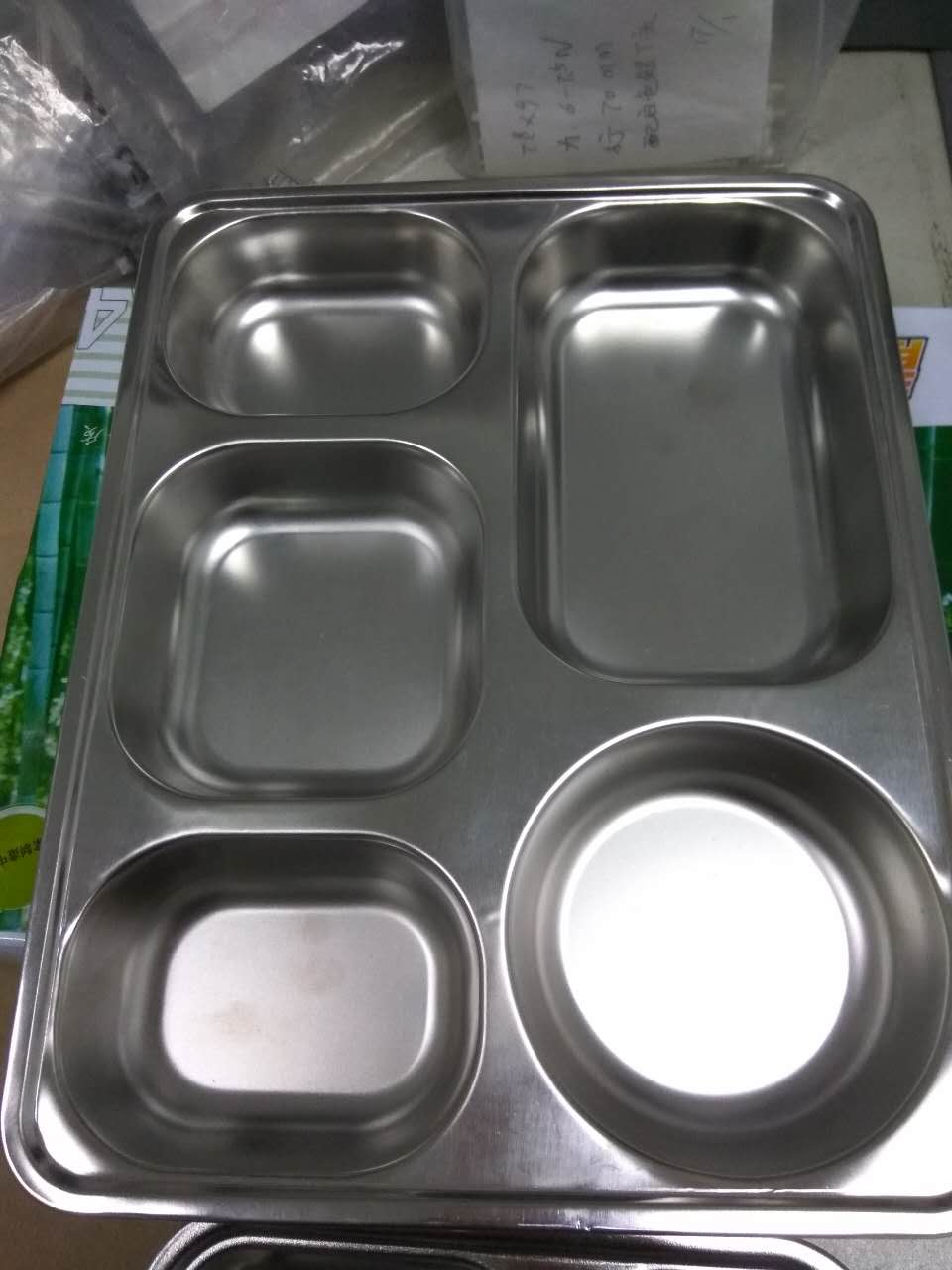 ���P�F������